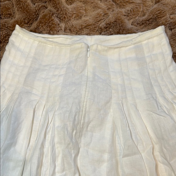 Loft Elegant White Pleated Skirt size 0 - Picture 4 of 10